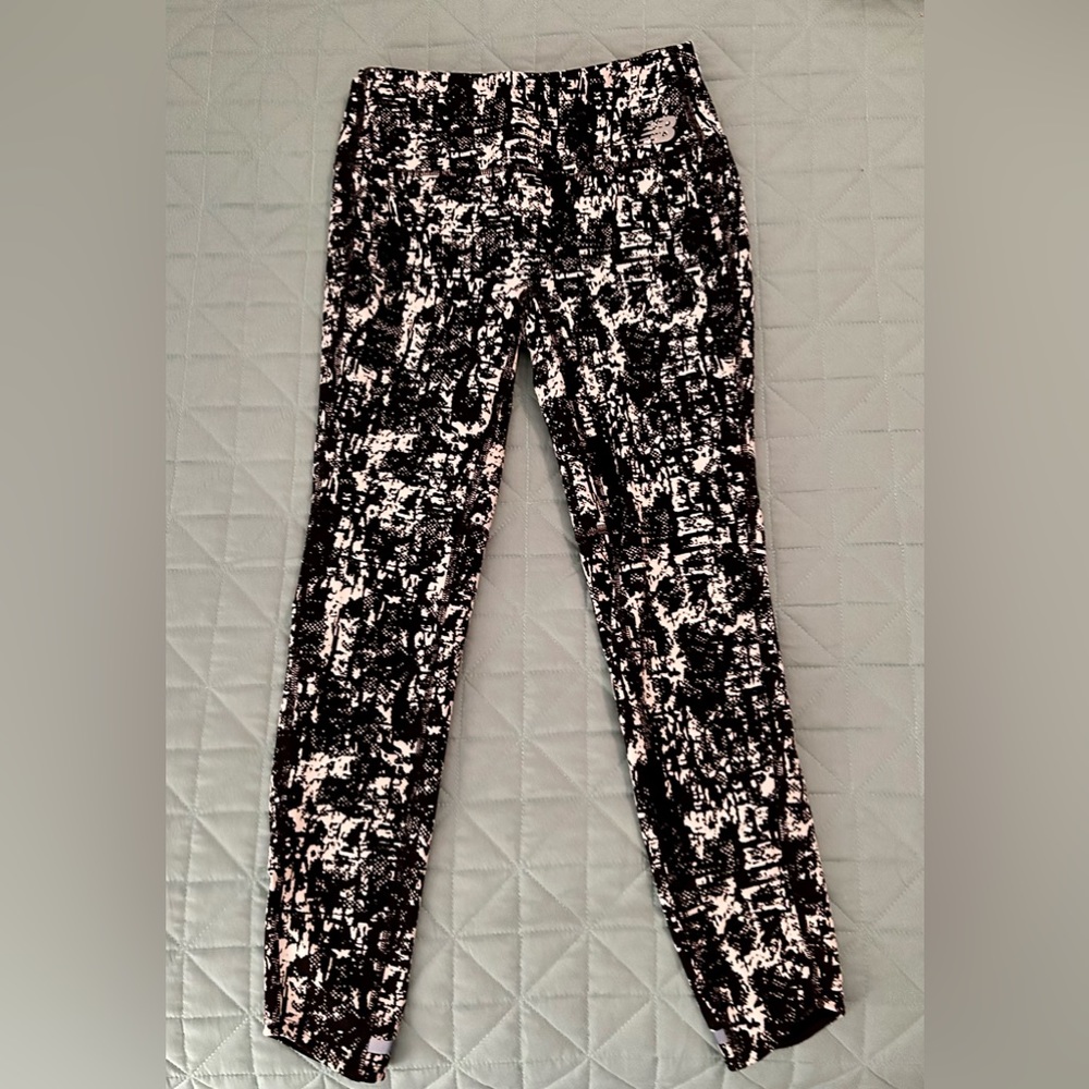 New Balance Women’s Jogging Pants - Picture 2 of 11